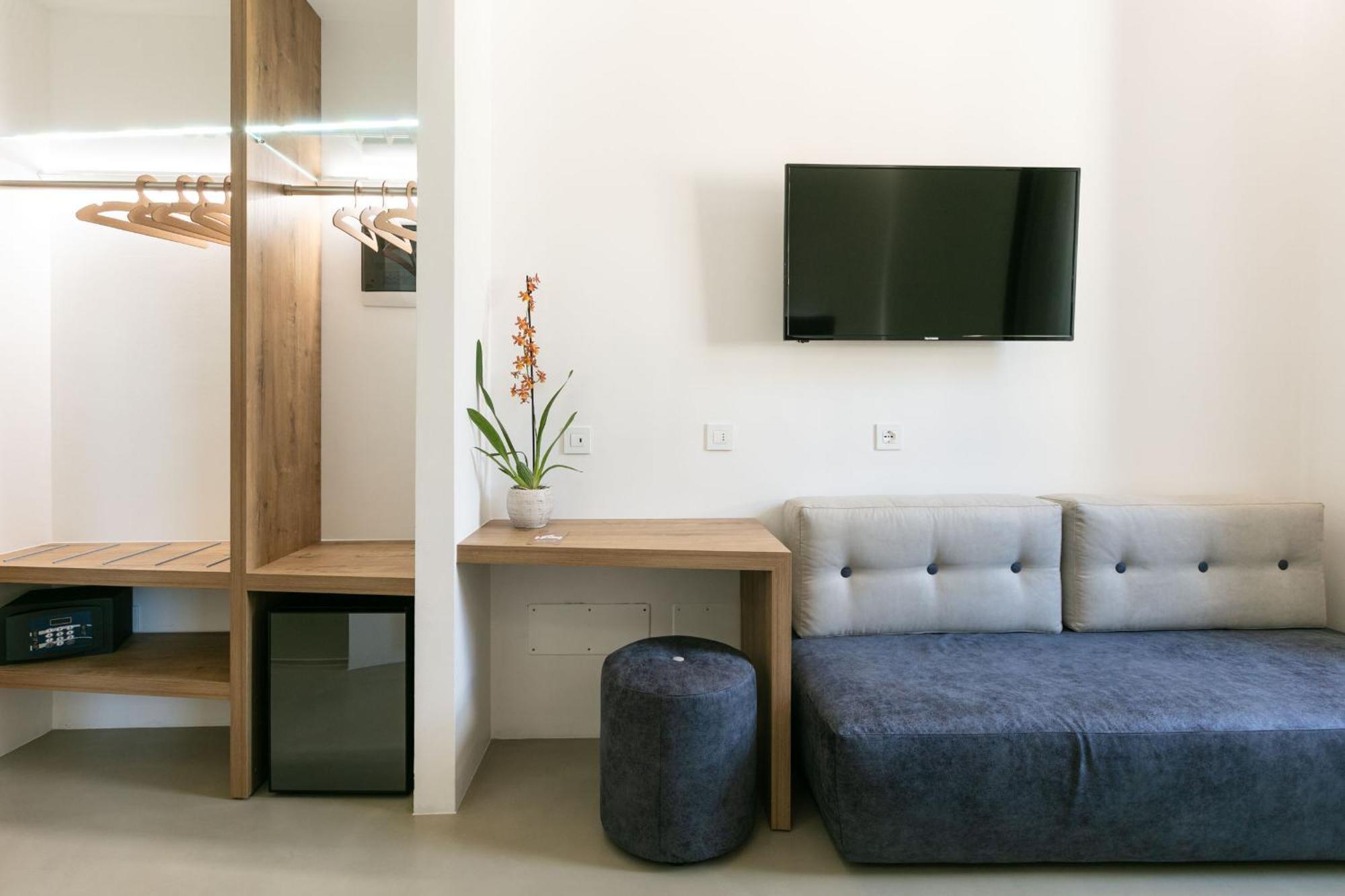 Domus Cavour Rooms&Suites Tirano Cameră foto