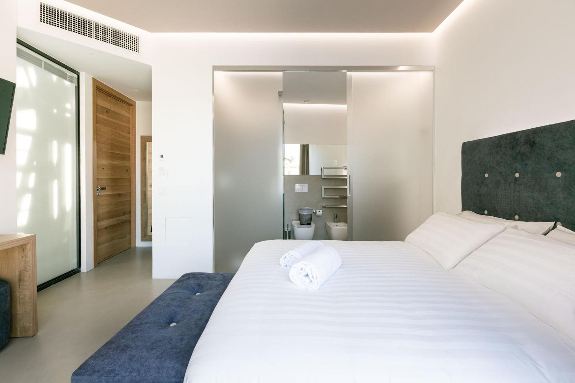 Domus Cavour Rooms&Suites Tirano Cameră foto