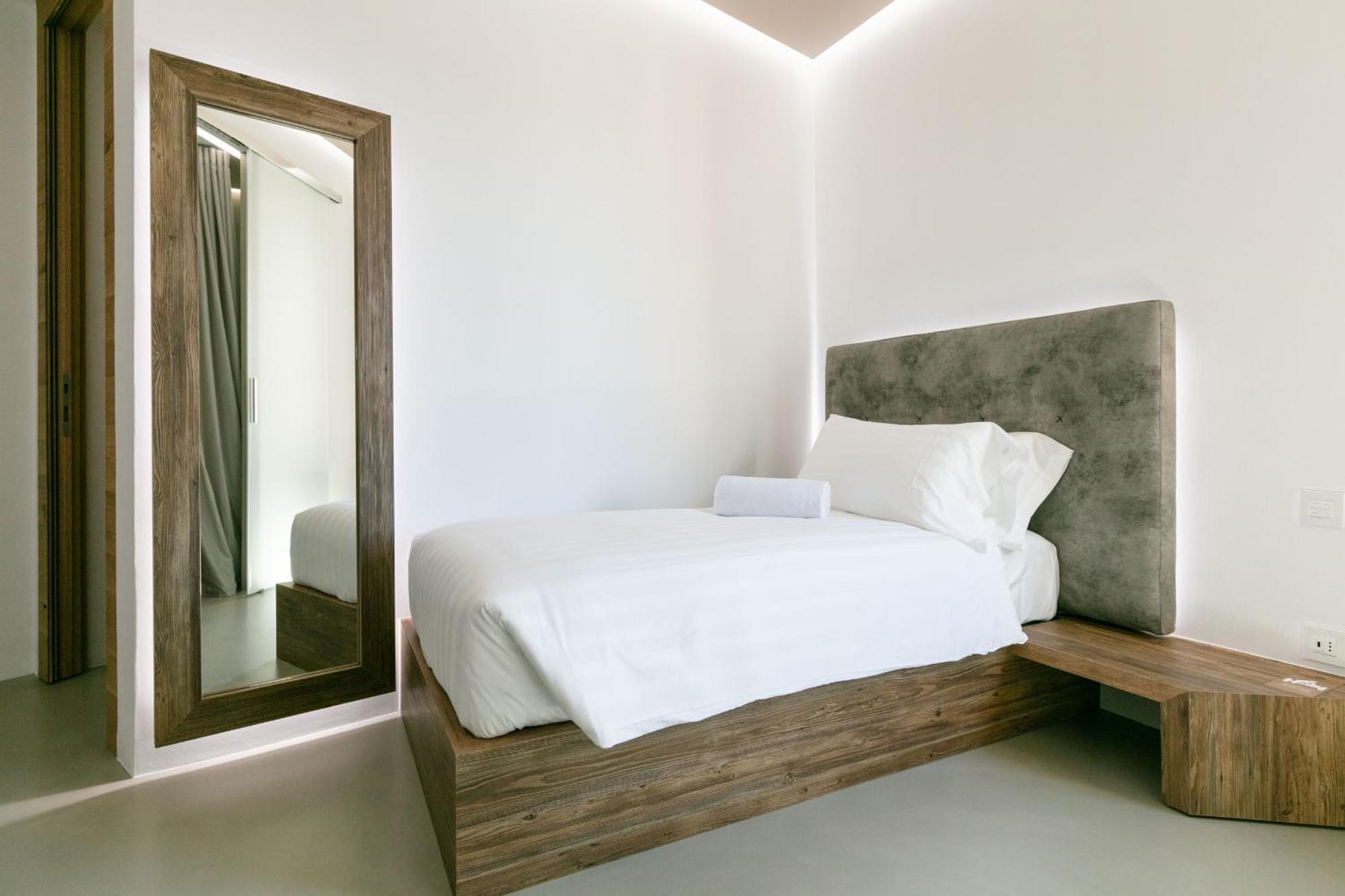 Domus Cavour Rooms&Suites Tirano Cameră foto