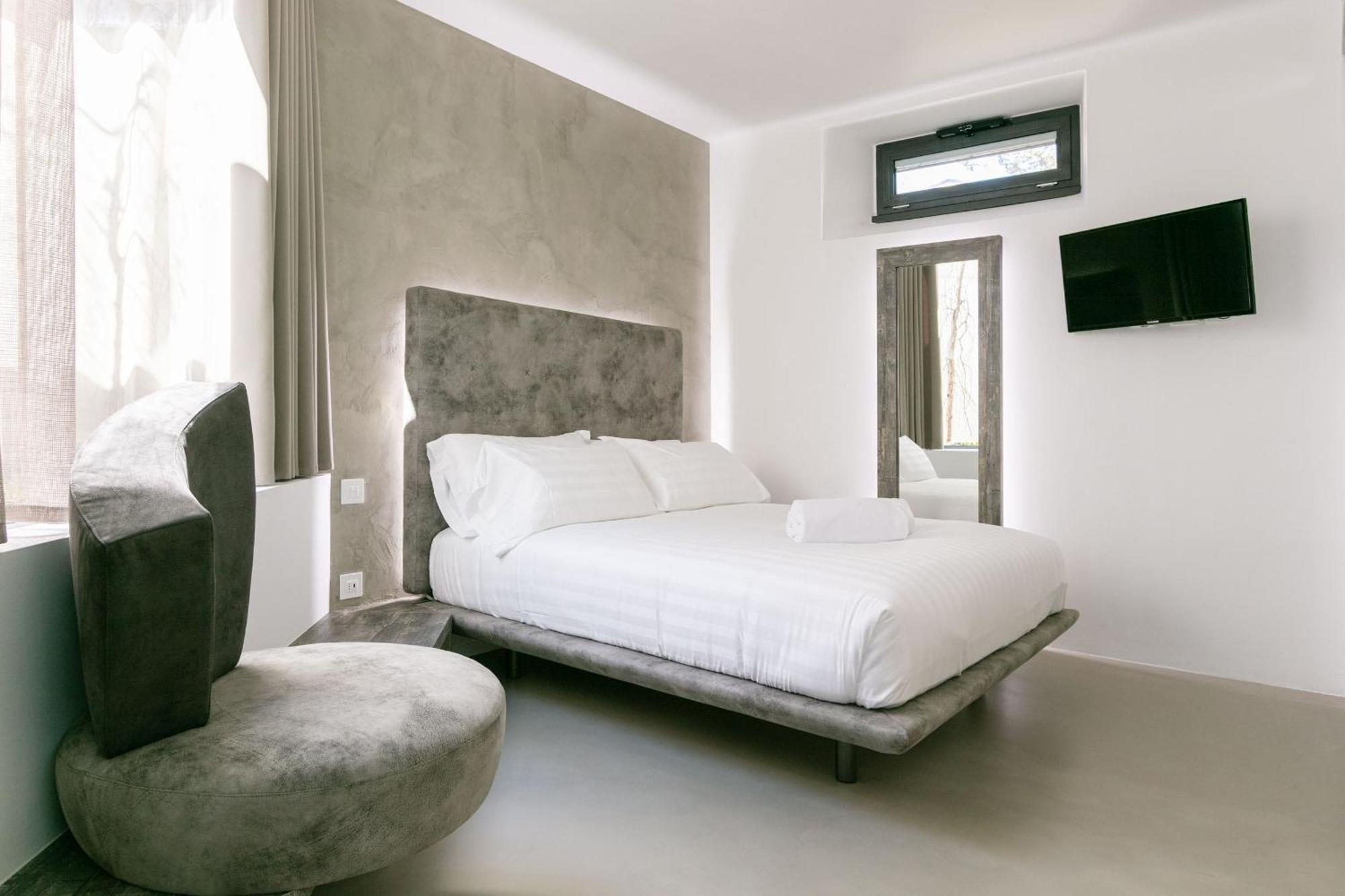 Domus Cavour Rooms&Suites Tirano Cameră foto